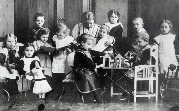 CUALIDADES DE LAS EDUCADORAS y los educadores.